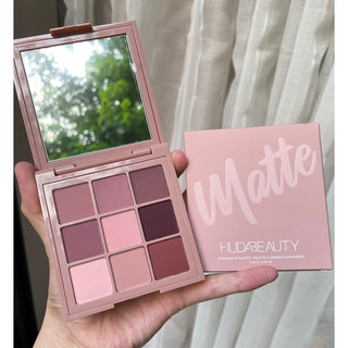 Bảng phấn mắt HUDA BEAUTY 9 ô