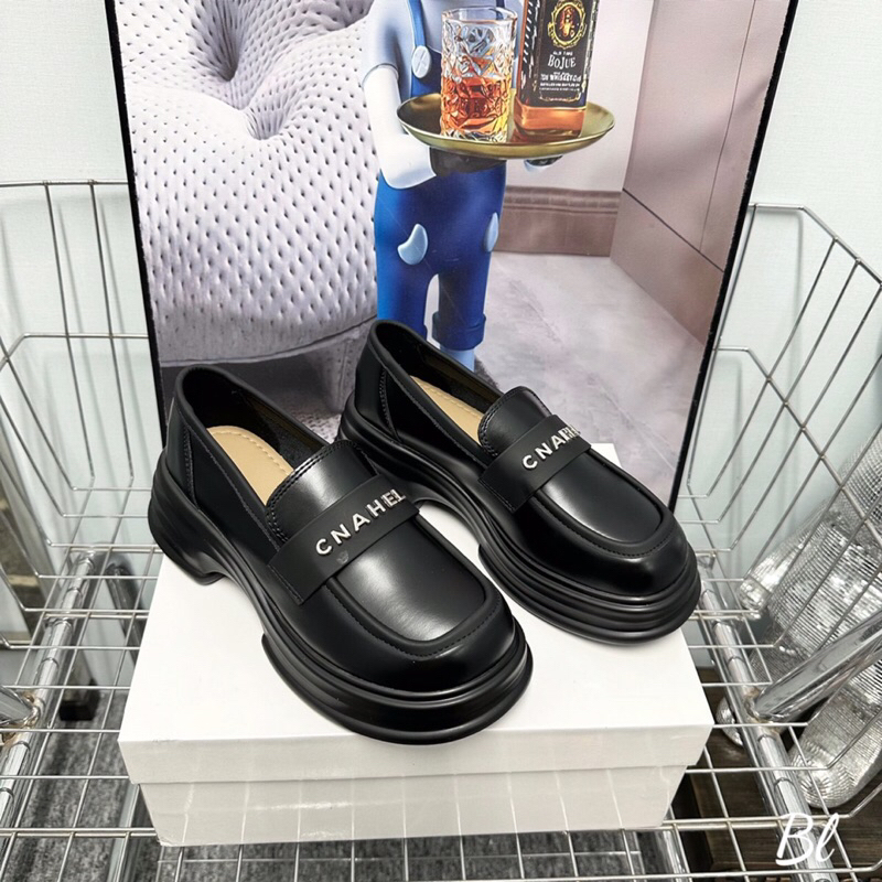 Moca Trắng Đen Full Size 35-39  -  By Anh Dinh Phuong