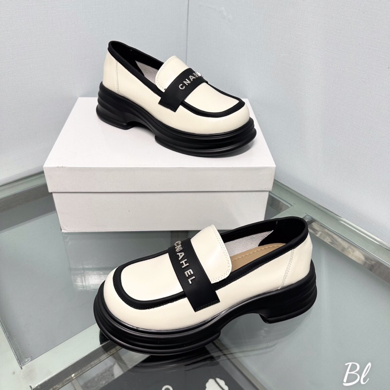 Moca Trắng Đen Full Size 35-39  -  By Anh Dinh Phuong