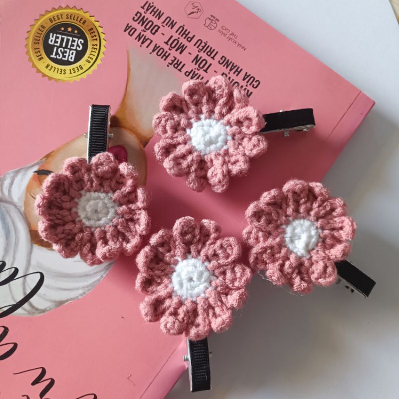 Kẹp len hoa cúc hồng / jendyciii /