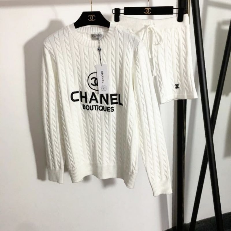 Móc kẹp quần áo Chaneo ép Nhung, Cài Áo Hoa Trà