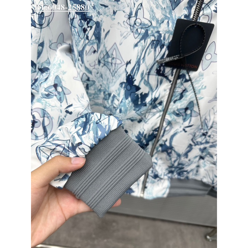 Áo khoác bomber L.V hottrend bản vải gió 3D bản SUPPER hàng QC cao cấp