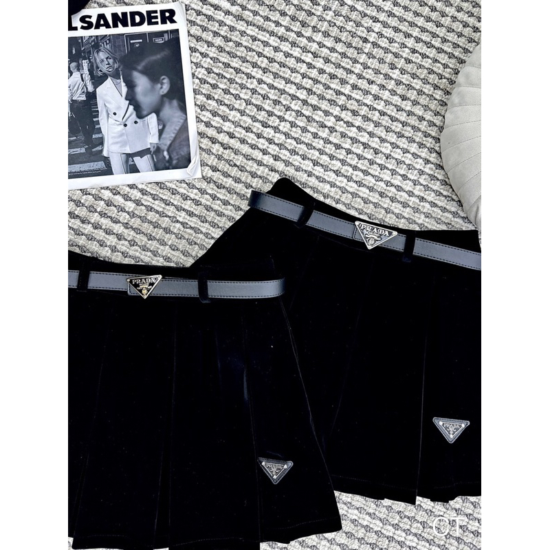 CHÂN VÁY PRA DA XẾP LY KÈM BELT