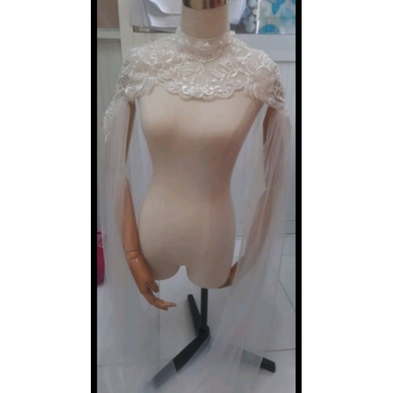 Áo choàng đính kết đẹp phối váy cưới đầm tiệc siêu sang