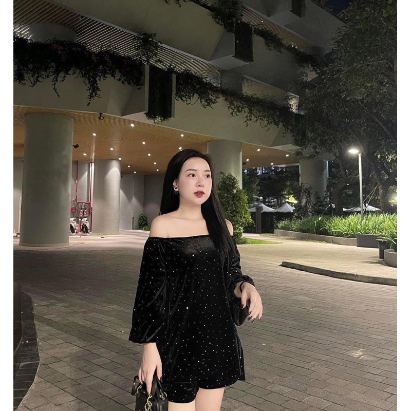 Set nhung đen đính đá trễ vai