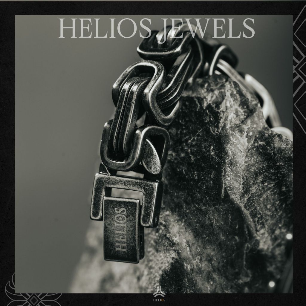 Vòng tay kim loại Helios Chain Black