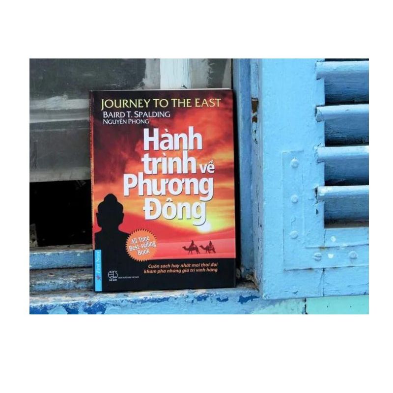 Sách - Hành trình về Phương Đông