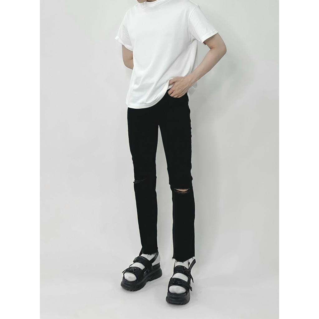 Quần Jean Nam Rách Gối Màu Đen Tưa Lai Form Skinny Thời Trang Cao Cấp