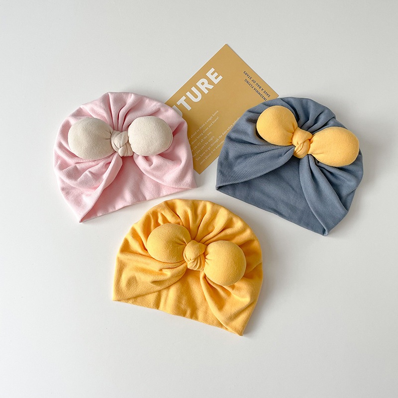 Set mũ turban cho bé sơ sinh/nón turban đính nơ màu trà sữa kèm tất hoa phong cách Hàn Quốc cho bé 0-12 tháng
