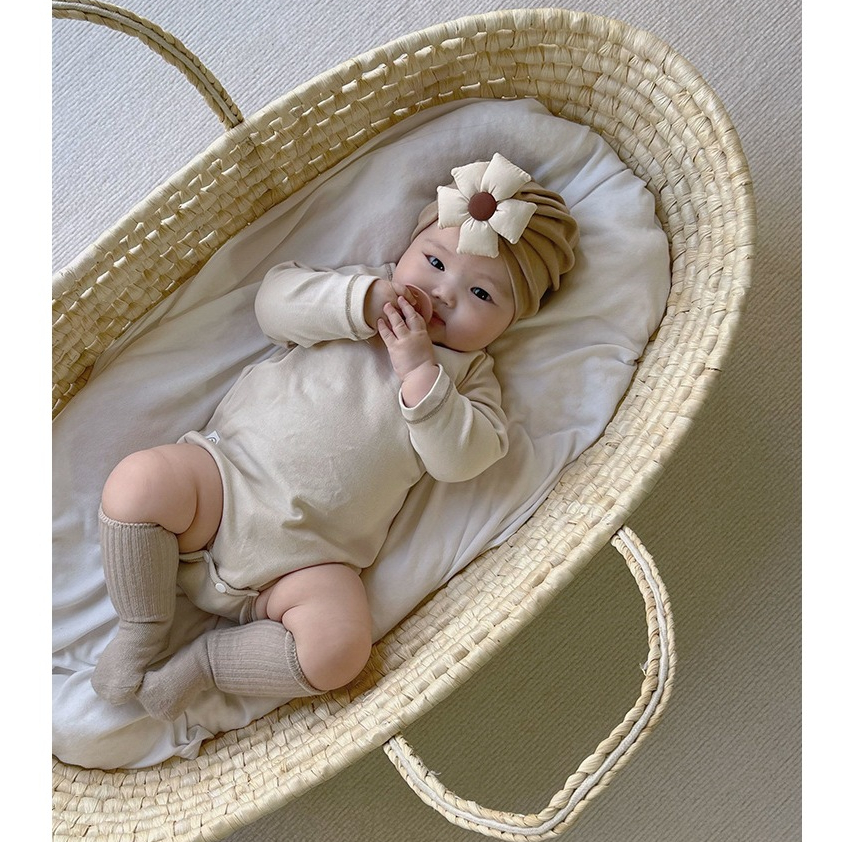 Set mũ turban cho bé sơ sinh/nón turban đính nơ màu trà sữa kèm tất hoa phong cách Hàn Quốc cho bé 0-12 tháng