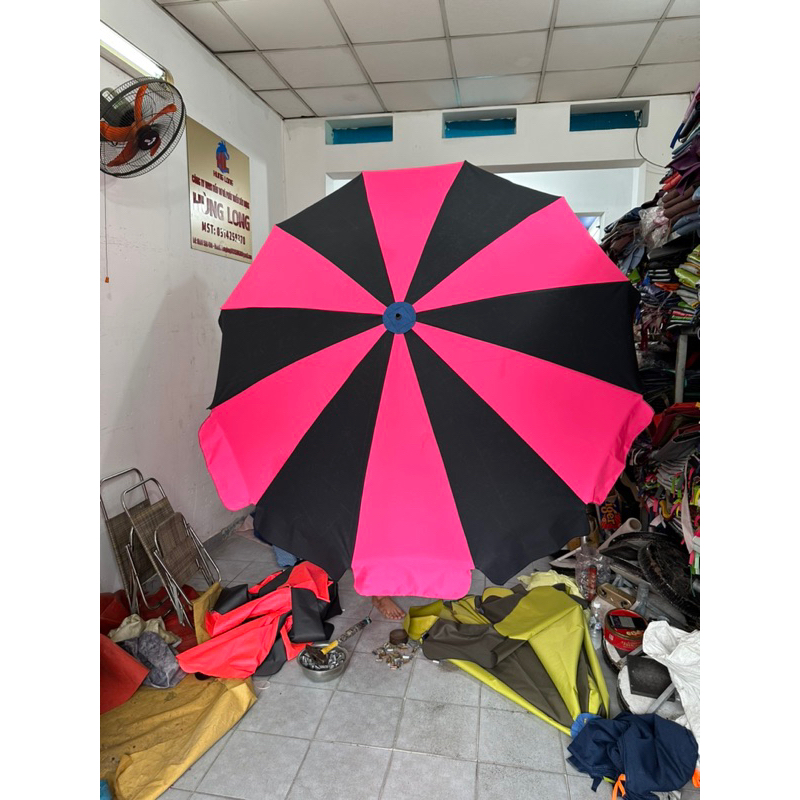 Ô Dù 2m2 12nan treo quần áo