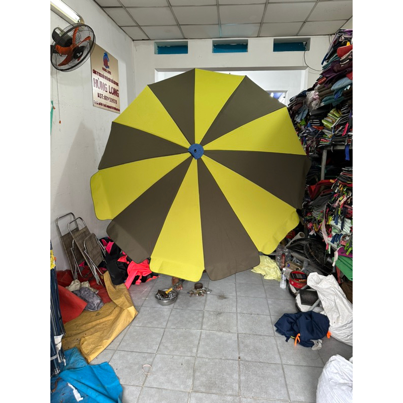 Ô Dù 2m2 12nan treo quần áo