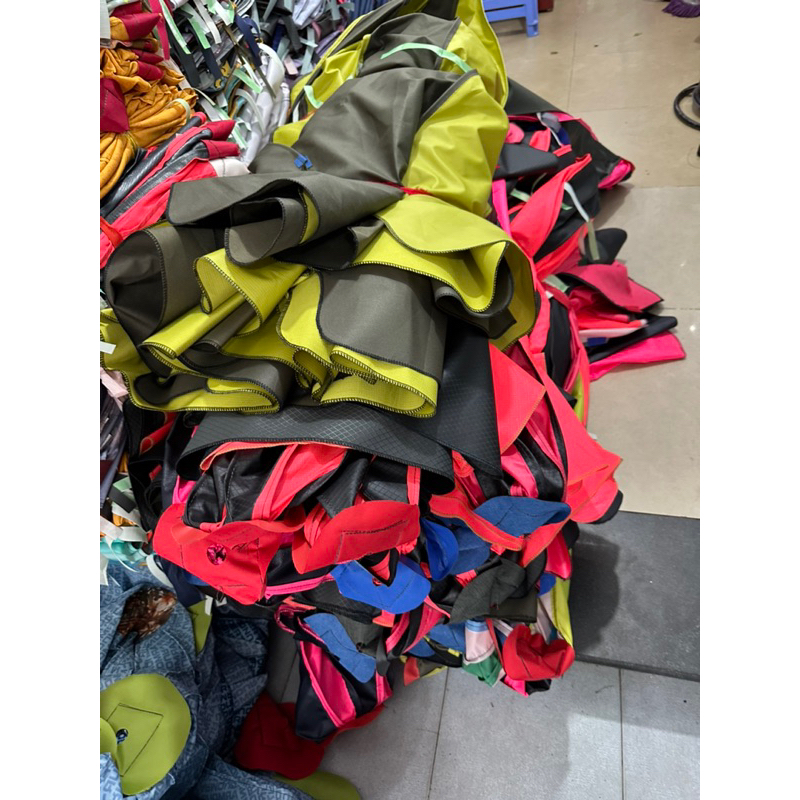 Ô Dù 2m2 12nan treo quần áo