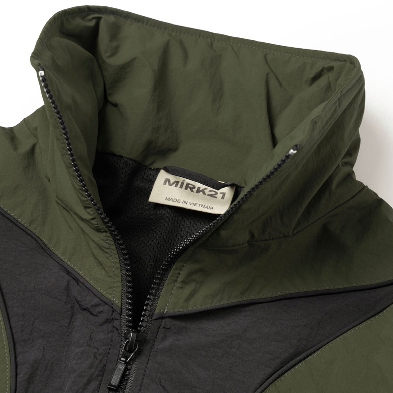 Áo khoác dù cropped chống nước 80% | MIRK21 WB jacket Black/Olive green.