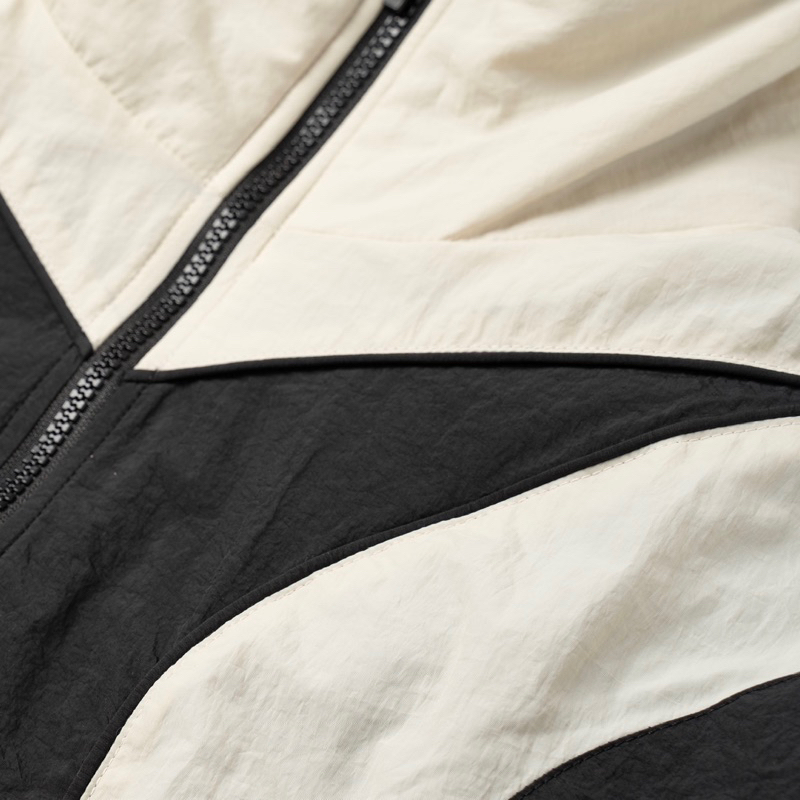 Áo khoác dù cropped chống nước 80% | MIRK21 WB jacket Black/Beige.