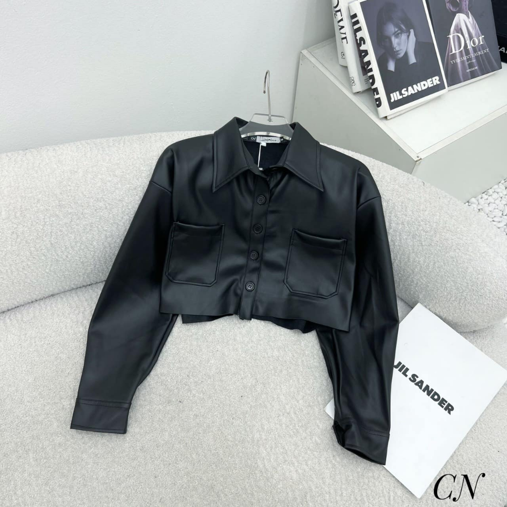 Áo khoác da dáng croptop túi 2 bên dài tay