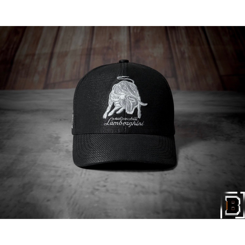 Nón kết Lamborghini