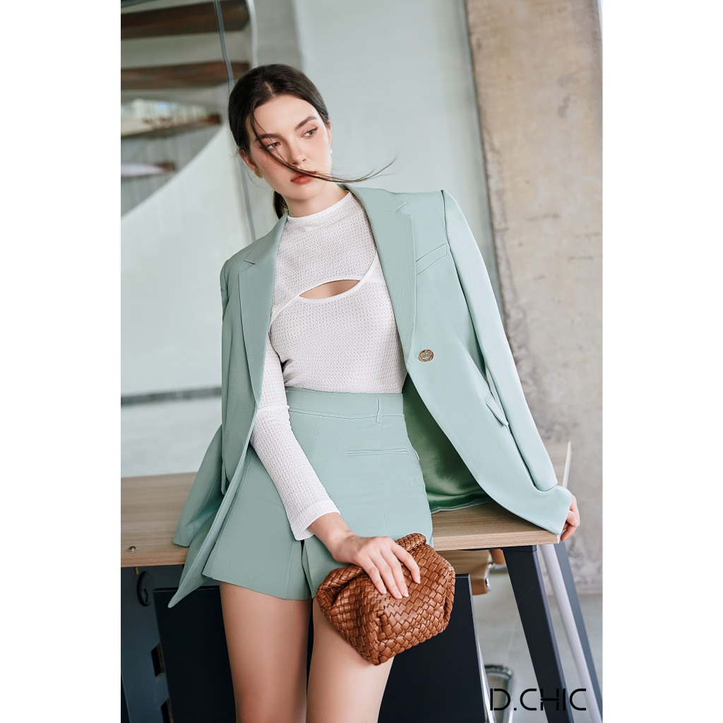 Áo thun dài tay cut out D.CHIC MS: 1812077