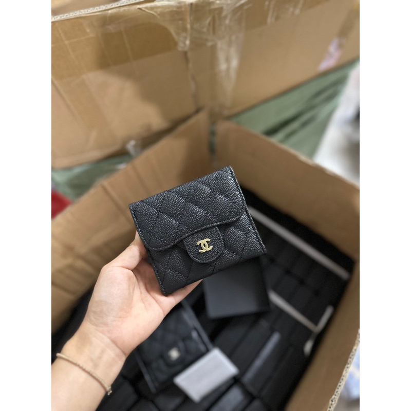 Ví mini Chan nel trần ô dáng vuông