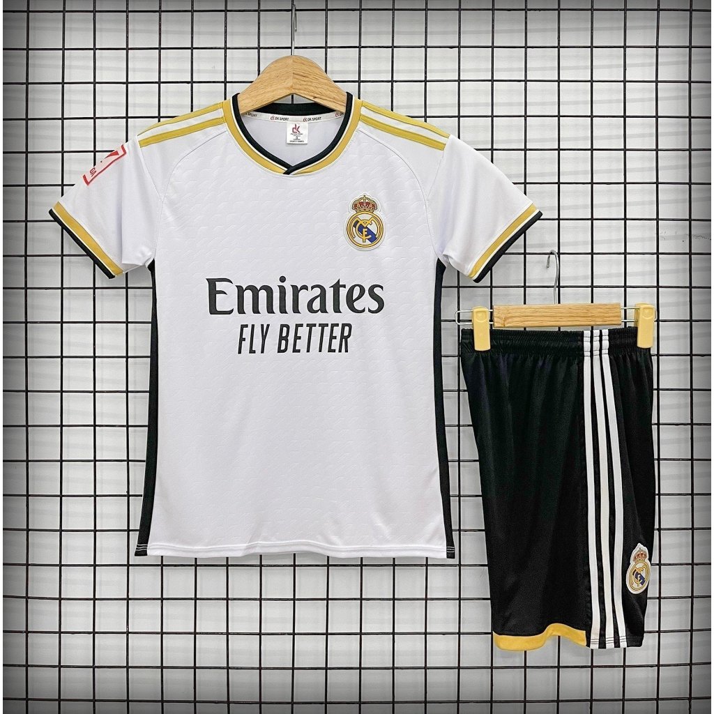 Bộ Quần Áo Đá Banh CLB  REAL ĐEN Vàng 2023