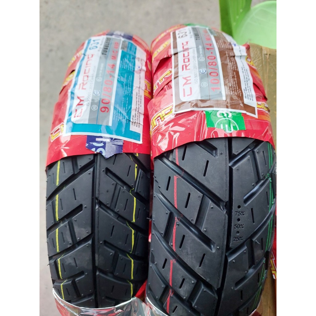 Vỏ lốp không ruột tay ga Ab,Vario,Vison size zin theo xe.