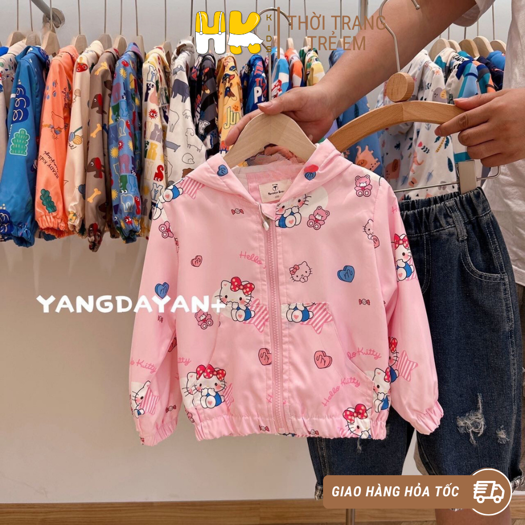 Áo khoác gió gấu dâu cho bé gái HK KIDS, áo khoác jacket chất gió mỏng nhẹ cho bé từ 3 đến 8 tuổi (mã 2358+670038)