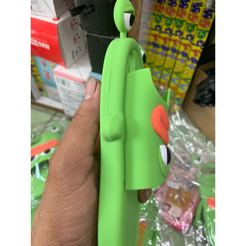 Ốp lưng iPhone XSmax dẻo lưng hình nổi thời trang