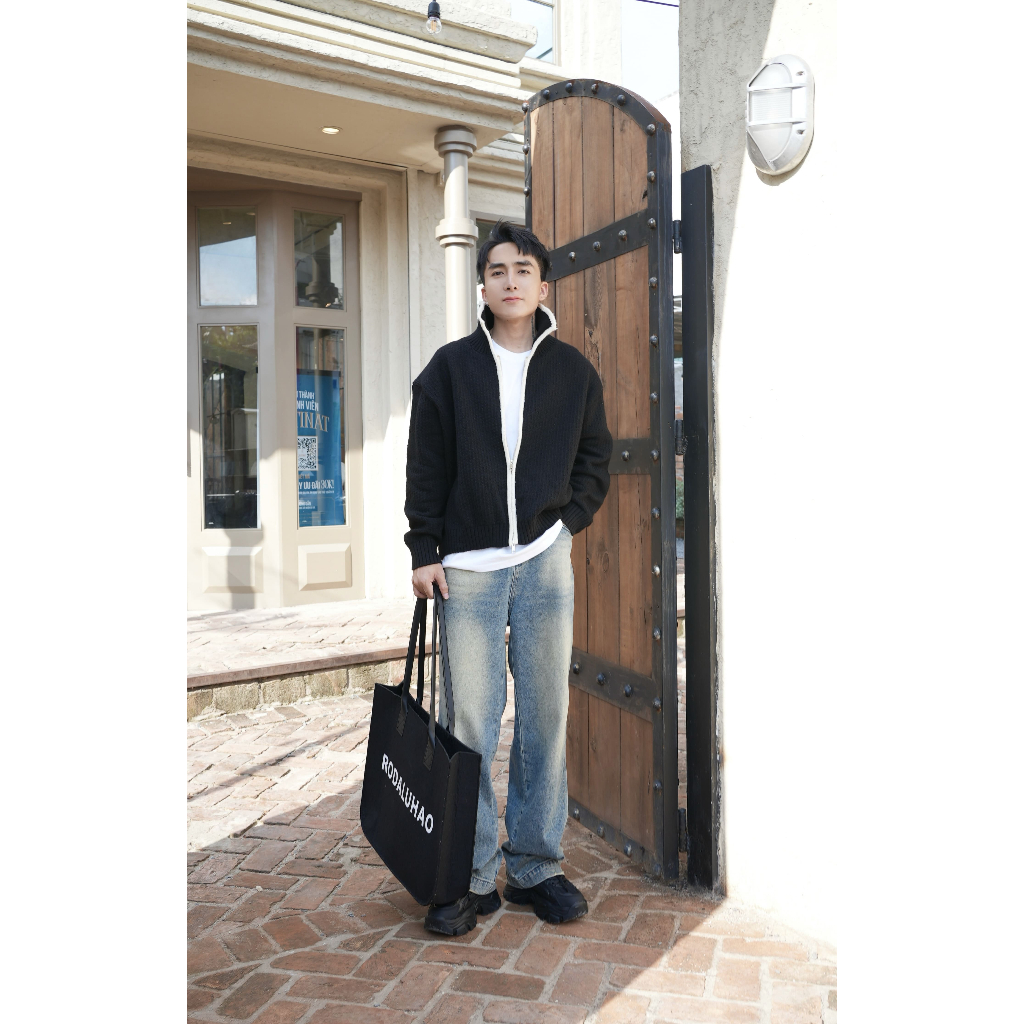 ÁO KHOÁC LEN VIỀN TRẮNG- CHUOTCONG KH2205D