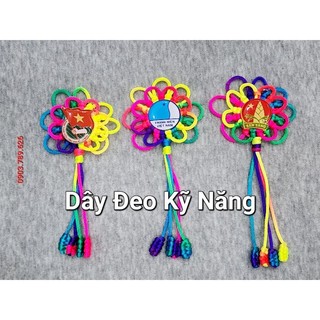Hoa gài huy hiệu