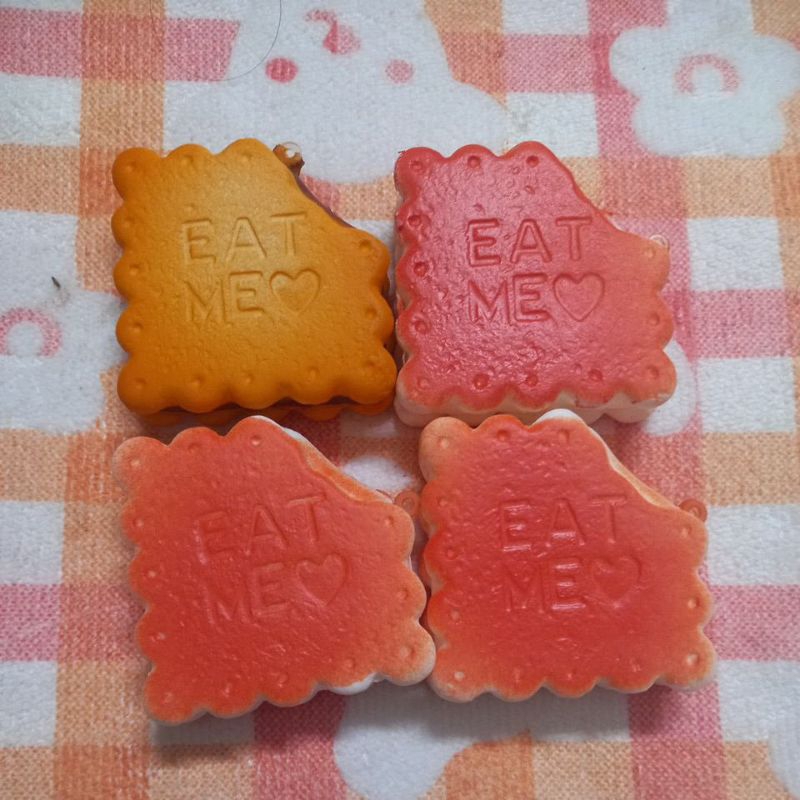 Squishy bánh EATME❤