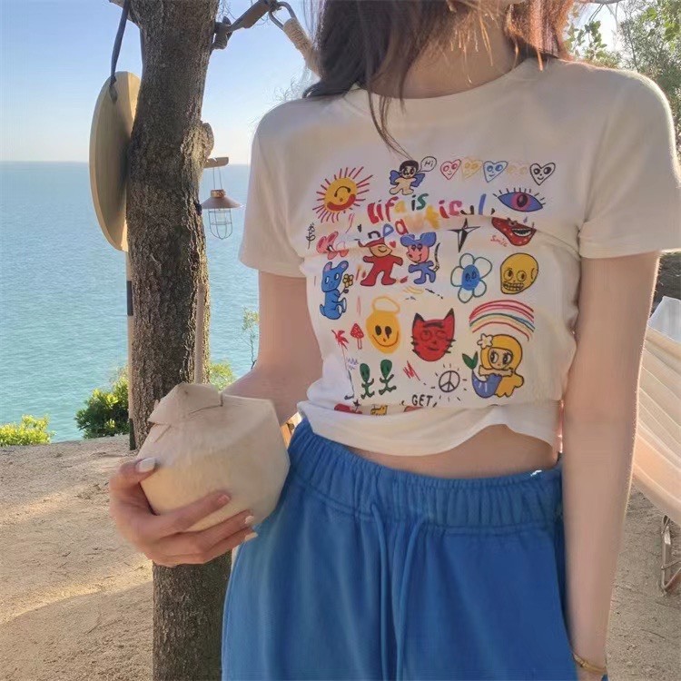 Áo Thun Croptop Tay Ngắn In Họa Tiết Hoạt Hình Cổ Tròn Thời Trang Năng Động