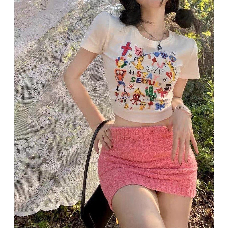 Áo Thun Croptop Tay Ngắn In Họa Tiết Hoạt Hình Cổ Tròn Thời Trang Năng Động