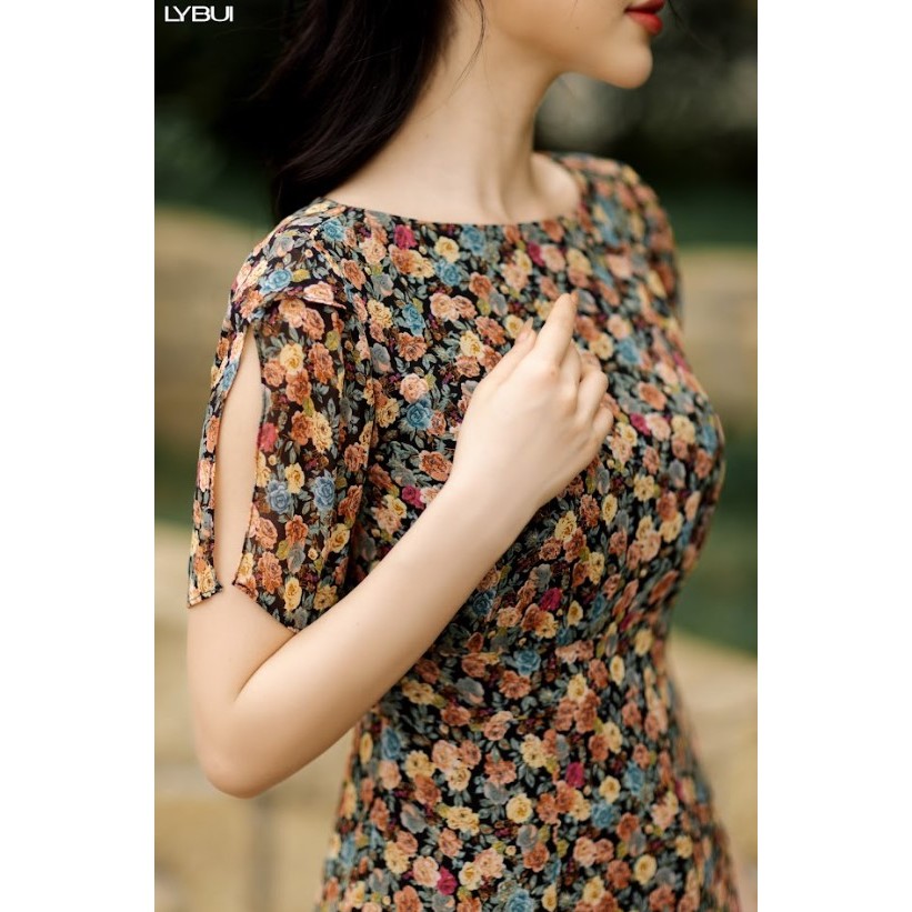 Váy Kem Hoa Nhí Đen Tay Xẻ, Đuôi Cá Lụa Voan Ly Bui E19D07