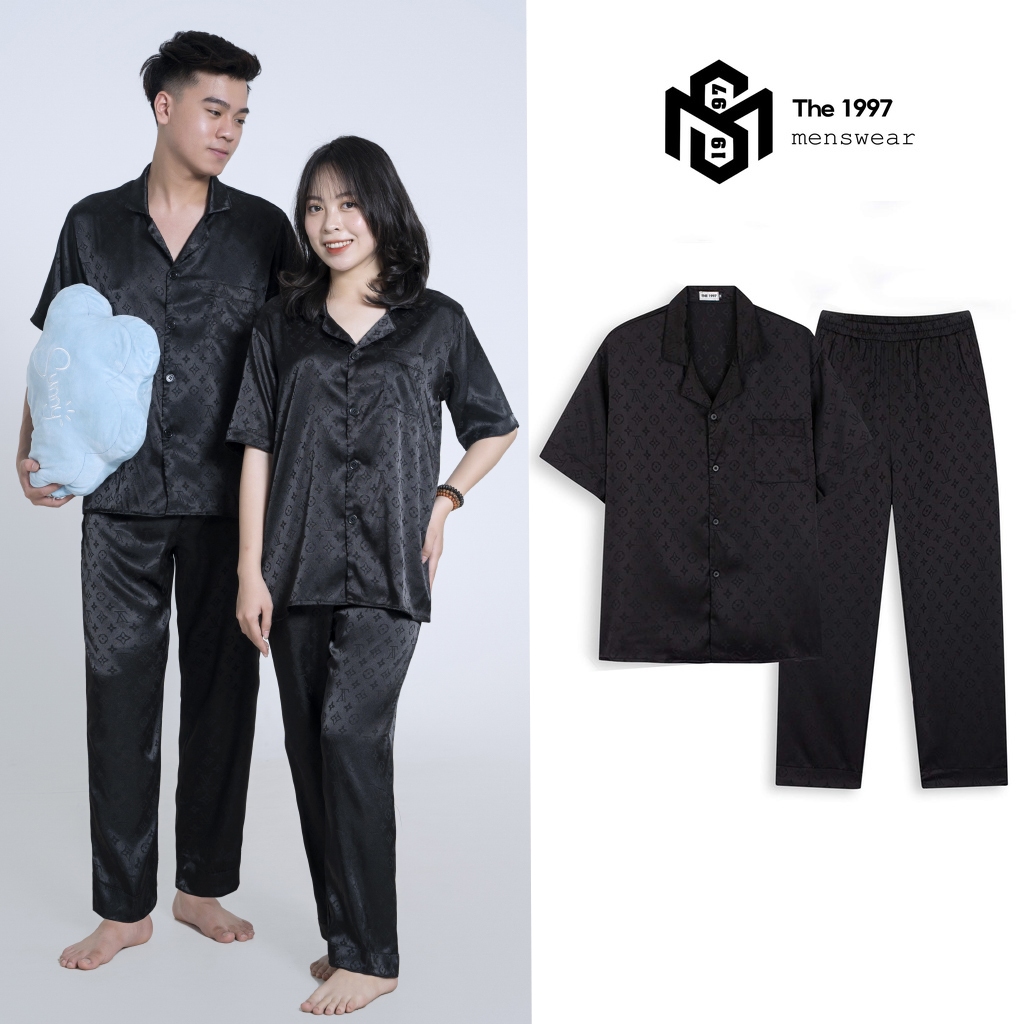 Bộ Pijama Nam Nữ THE 1997 MENSWEAR Cộc Tay Chất Liệu Vải Lụa Gấm Vân LV In Chìm LVN1