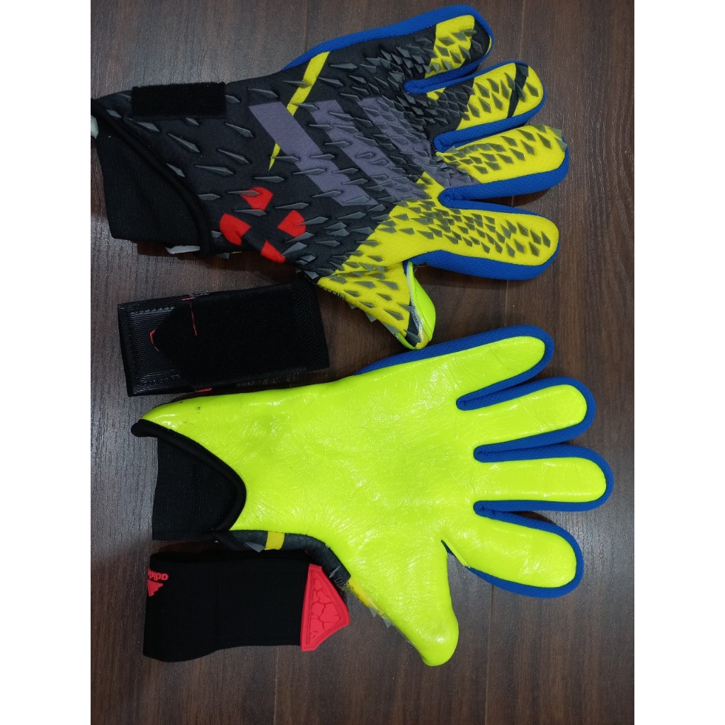 Găng tay thủ môn Adidas Predator Freak người lớn không xương siêu dính, bao tay thủ môn trẻ em siêu rẻ
