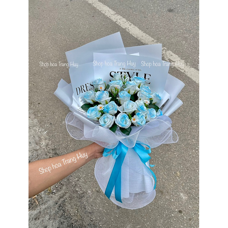 Bó hoa hồng xanh thiên thần màu lạ mắt