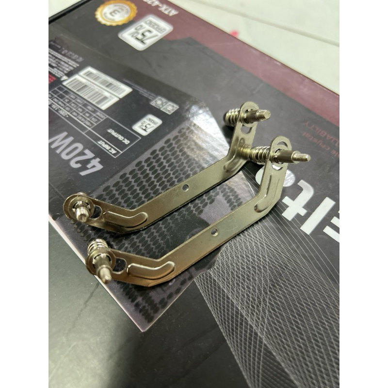 Gông/clip gài chân tản nhiệt CR1000