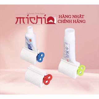 Dụng cụ nặn kem đánh răng thông minh