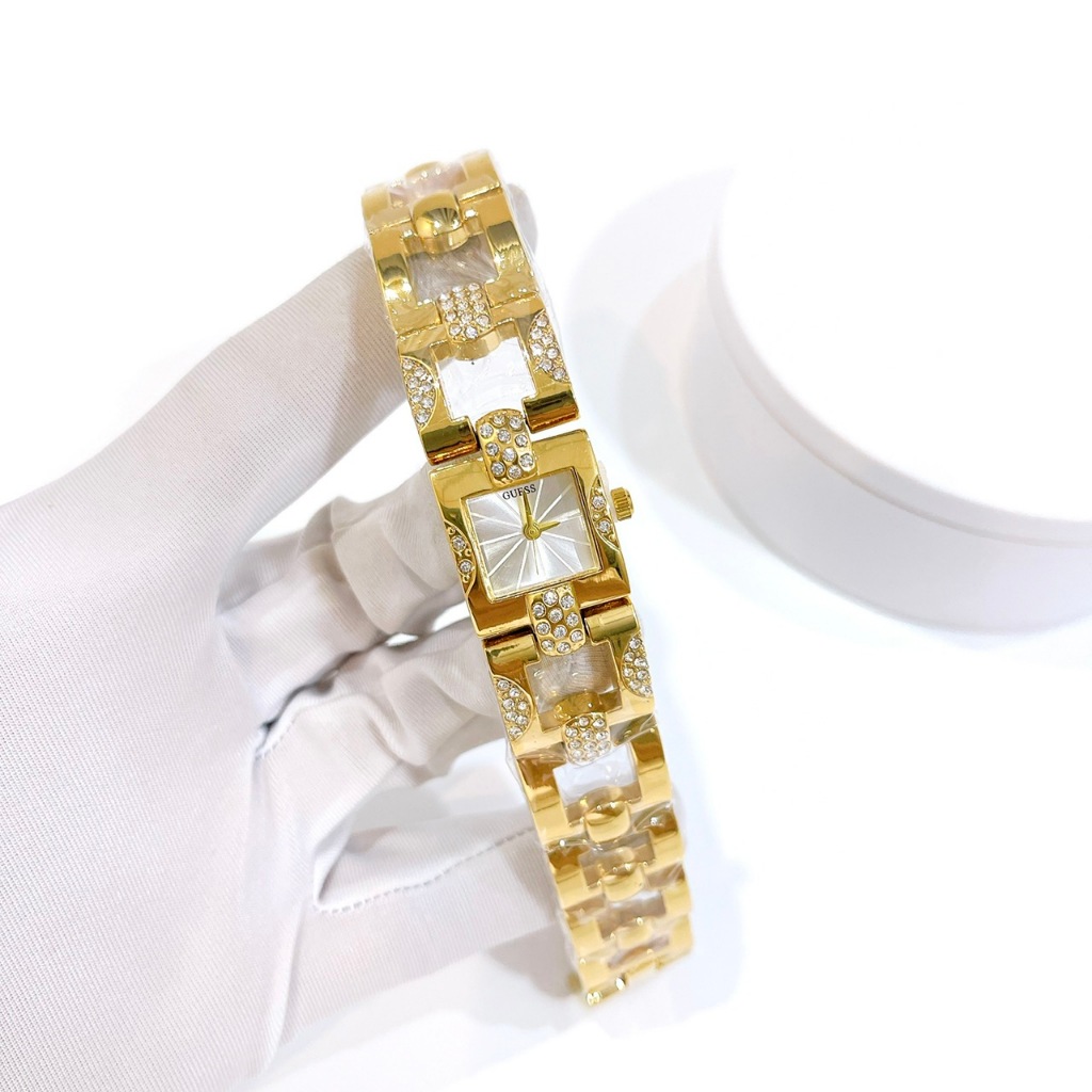 Đồng Hồ Nữ Guess Lắc tay mặt vuông size :19mm, mẫu hot thời trang , chống nước 3atm, bảo hành 6 tháng , dành cho nữ