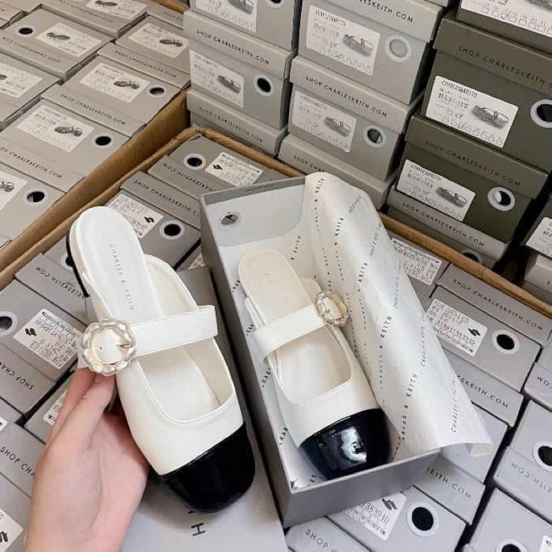 Giày búp bê kiểu bệt hoạ tiết thời trang