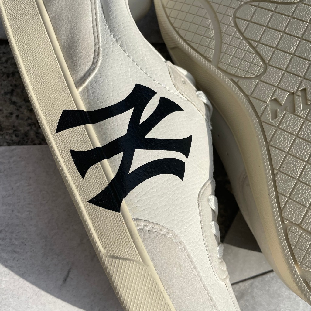 Giày Mlb Squeeze New York Yankees - "White" - Code: 3ASXSQZ3N-50IVS