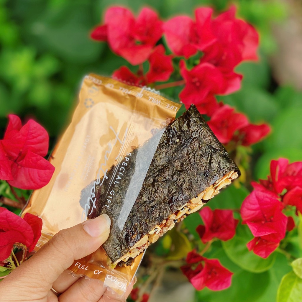 Snack rong biển kẹp hạt dinh dưỡng - Snack ăn vặt healthy không sợ tăng cân - hàng loại 1 không hôi gắt dầu - Túi 500g