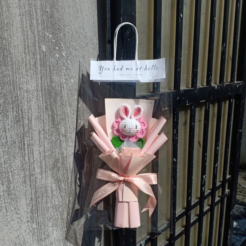 Bó Hoa Bé Thỏ Bằng Len Handmade Làm Quà Tặng