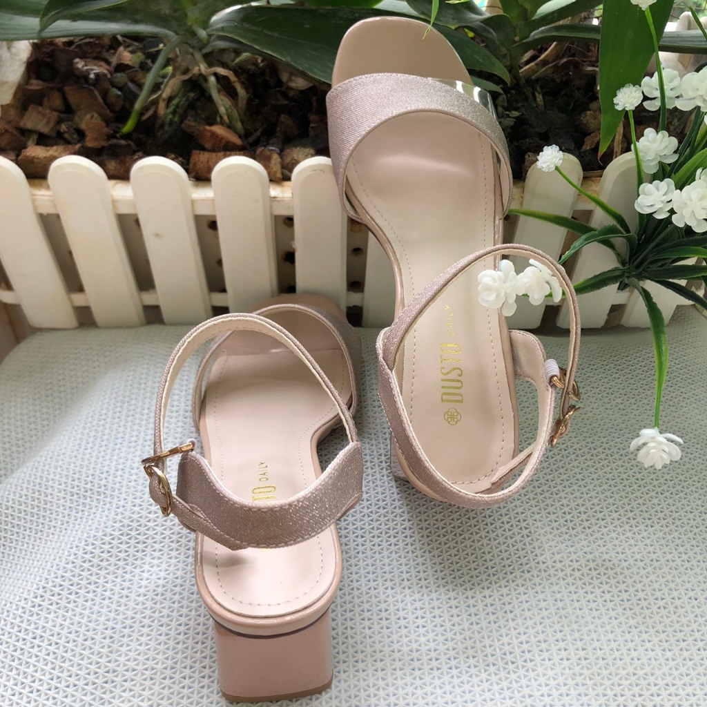 Giày Sandal Nữ DUSTO Đơn Giản Thời Trang Quai Ánh Kim Giày Gót Vuông Cao 5Cm Khóa Cài da mềm, lót đế êm đế có độ bám tốt