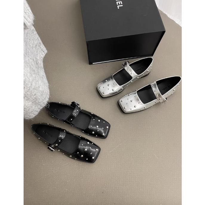 Giày búp bê Mary Jane đính đinh tán gót vuông thấp cho nữ mũi vuông cho nữ 2023