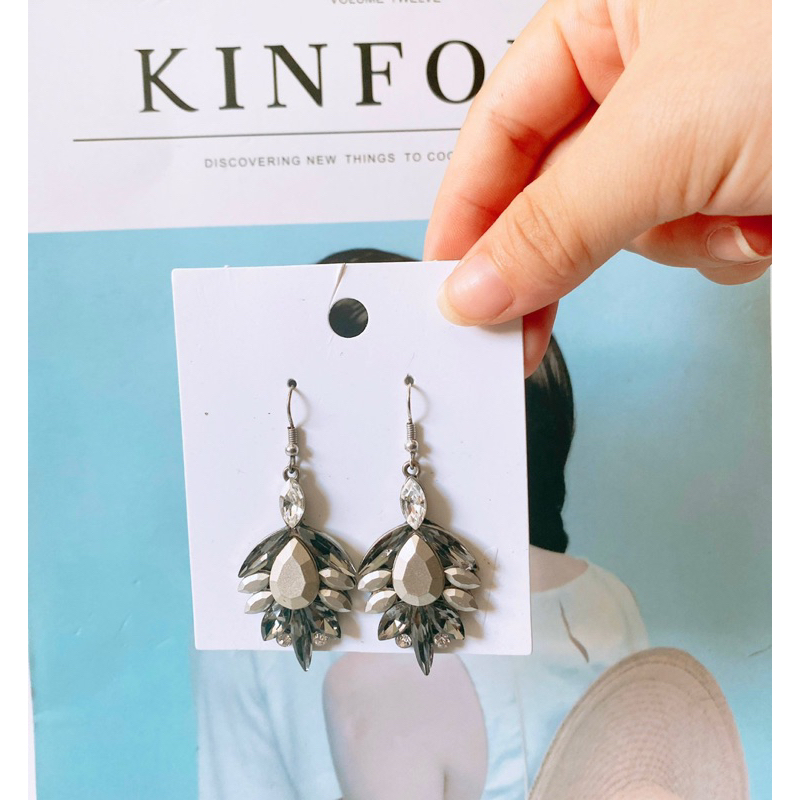 BÔNG TAI XUẤT XỊN