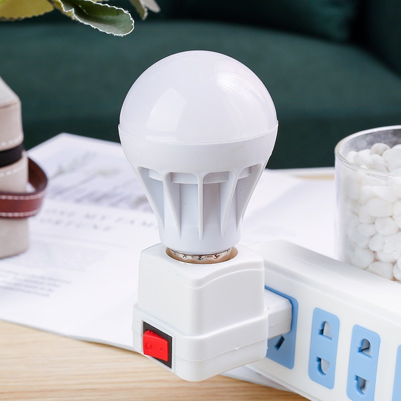 Đui bóng đèn chân xoáy E27 AKIA, có công tắc bật tắt an toàn, jack cắm dễ sử dụng