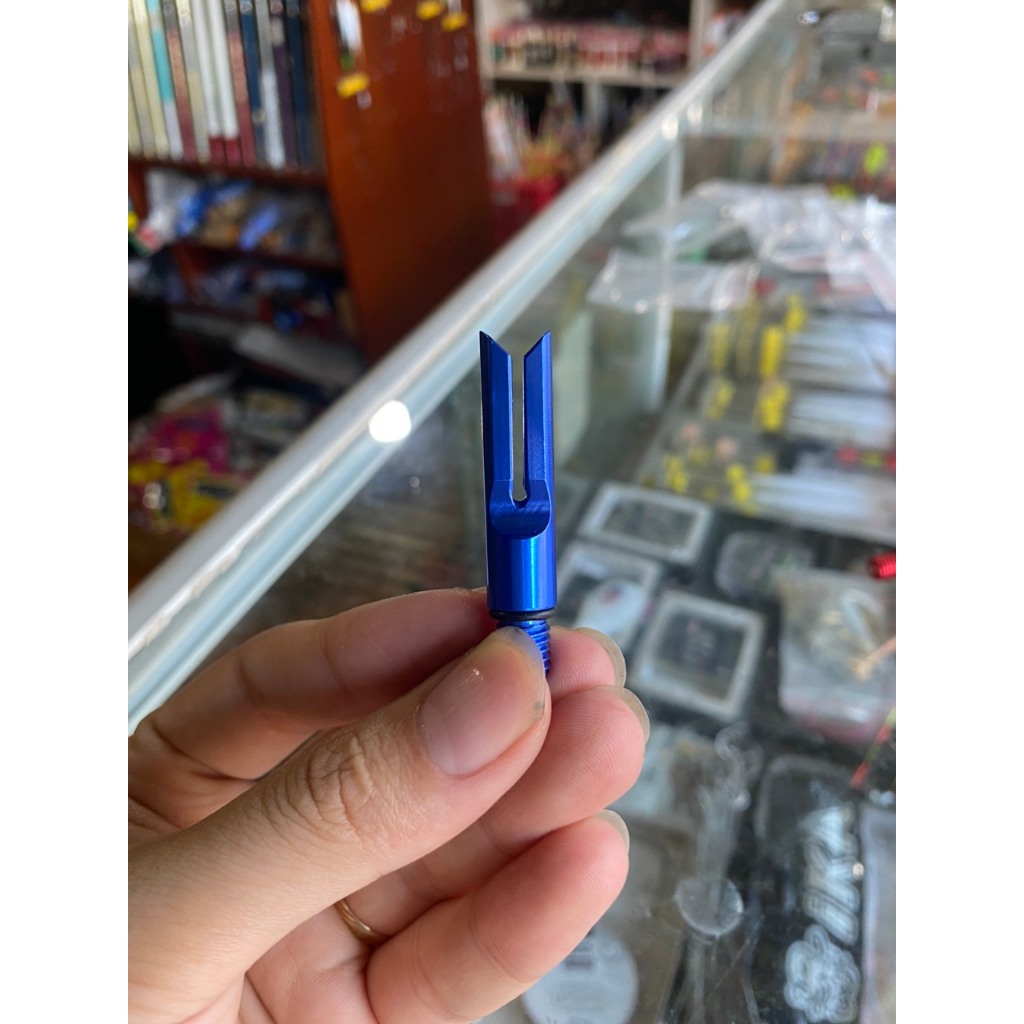 Đầu kẹp vẩy trục hợp kim cao cấp