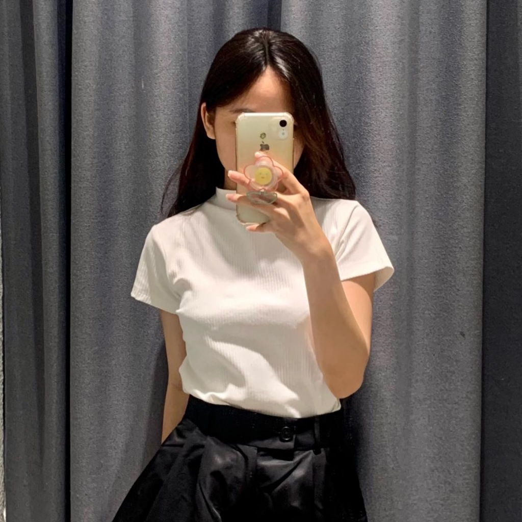 Áo thun nữ cổ cao có nút gài sau cổ, Best Seller là min - "BẠCH VÂN" SHORT SLEEVE TOP - WHITE / BLACK