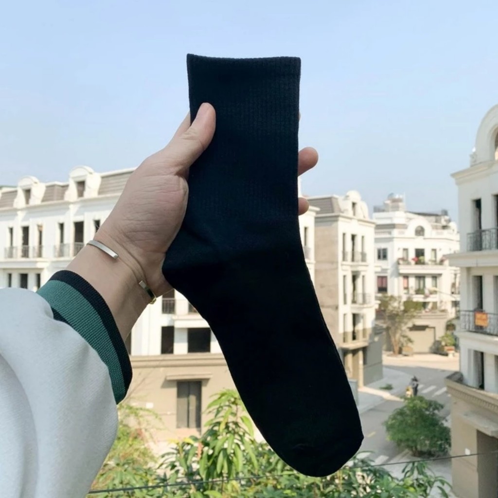 Tất vớ trơn cổ cao nam nữ hai màu trắng đen cotton mềm thoáng mát dễ phối đồ bán chạy giá rẻ hanava
